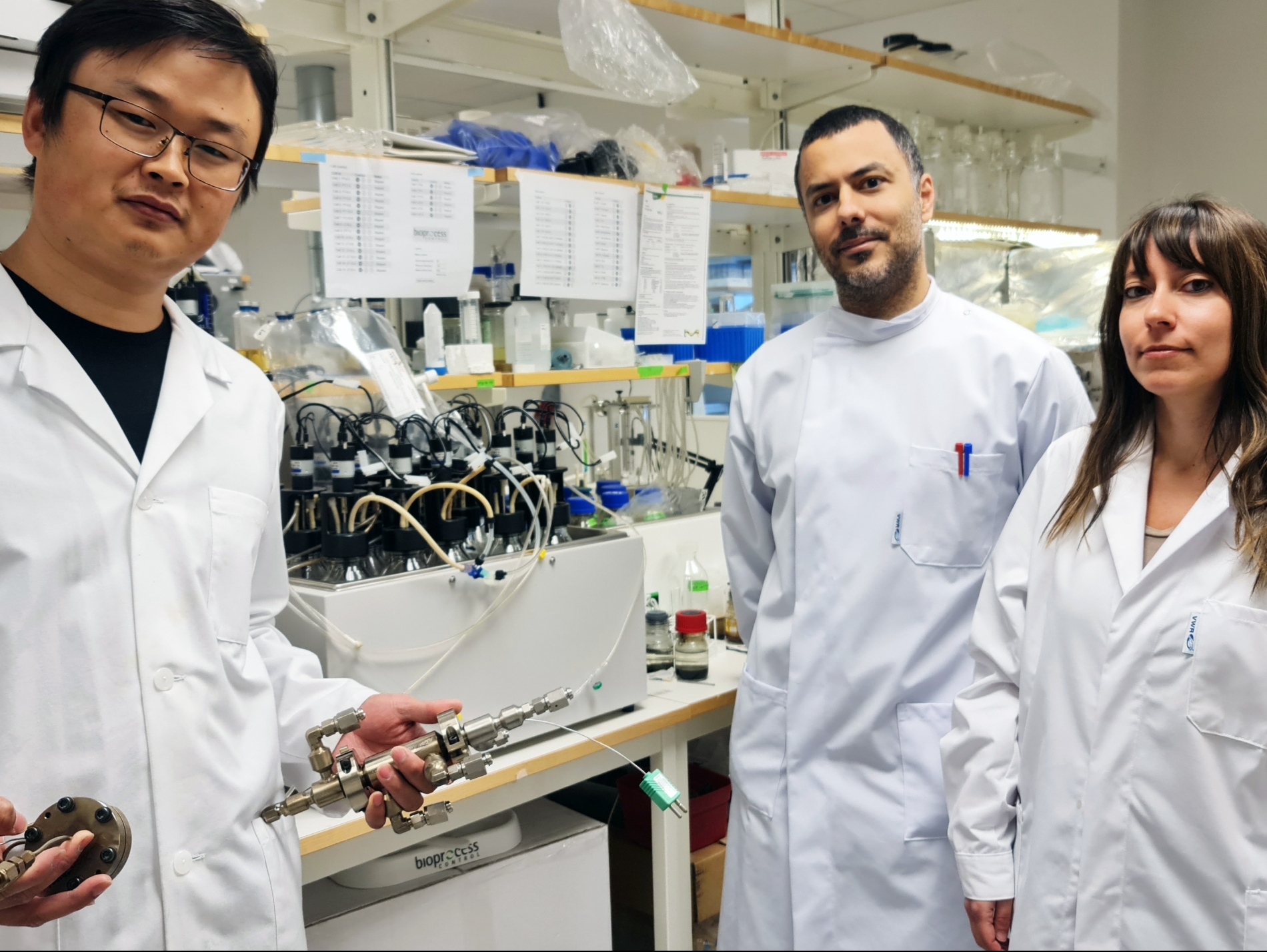 Liang Yu, Leonidas Matsakas and Io Antonopoulou in a research laboratory at Luleå University of Technology. Photo by courtesy of Liang Yu.