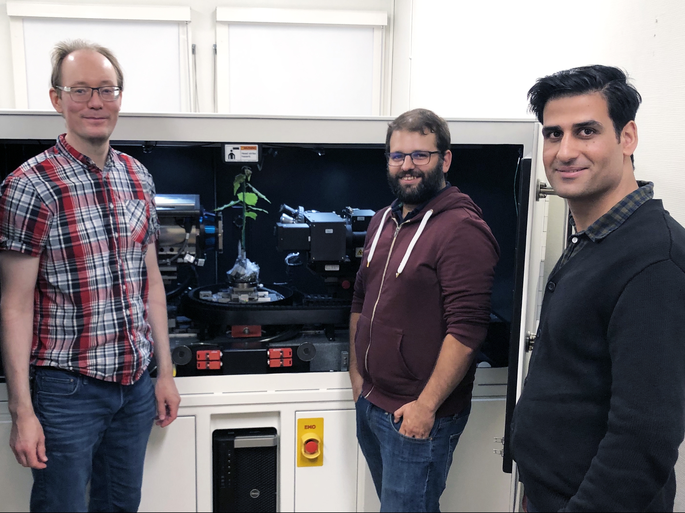 Stéphane Verger and colleagues at a research laboratory. Photo by courtesy of Fredrik Forsberg.